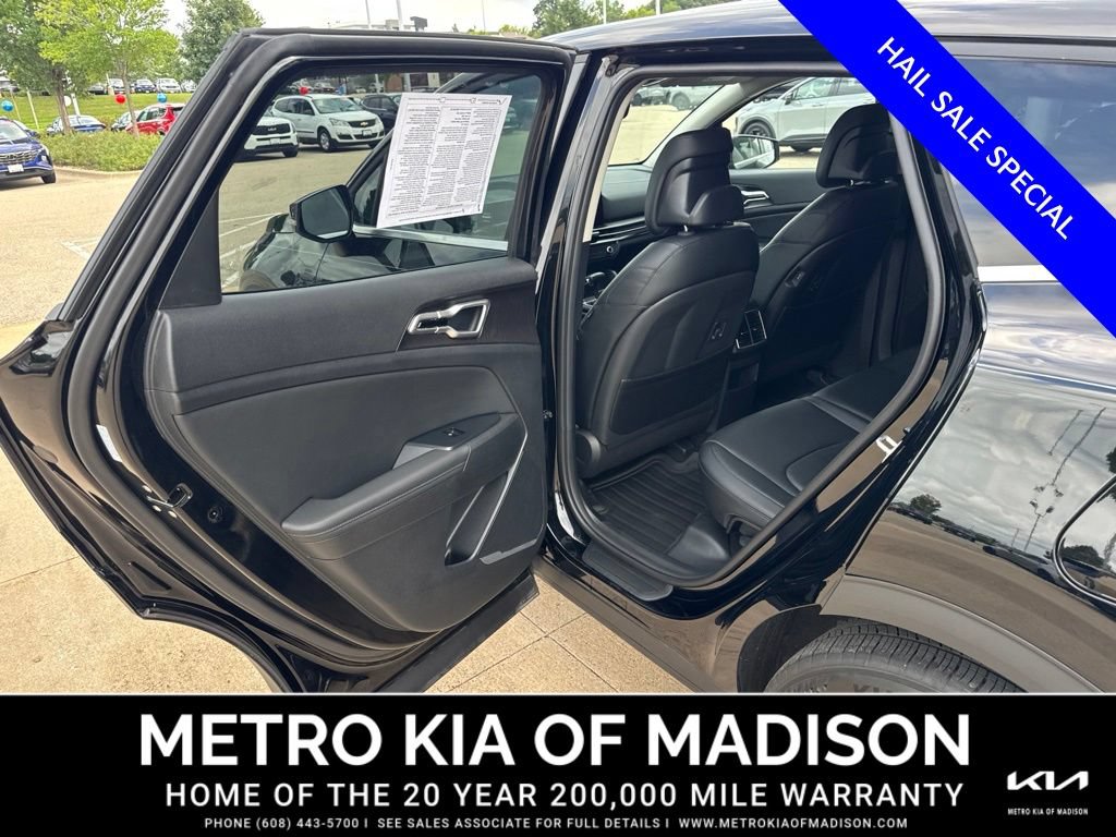 Used 2026 Kia Sportage EX FWD image 30