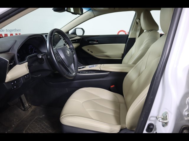 Used 2020 Toyota Avalon XLE w/ Moonroof Package FWD image 43