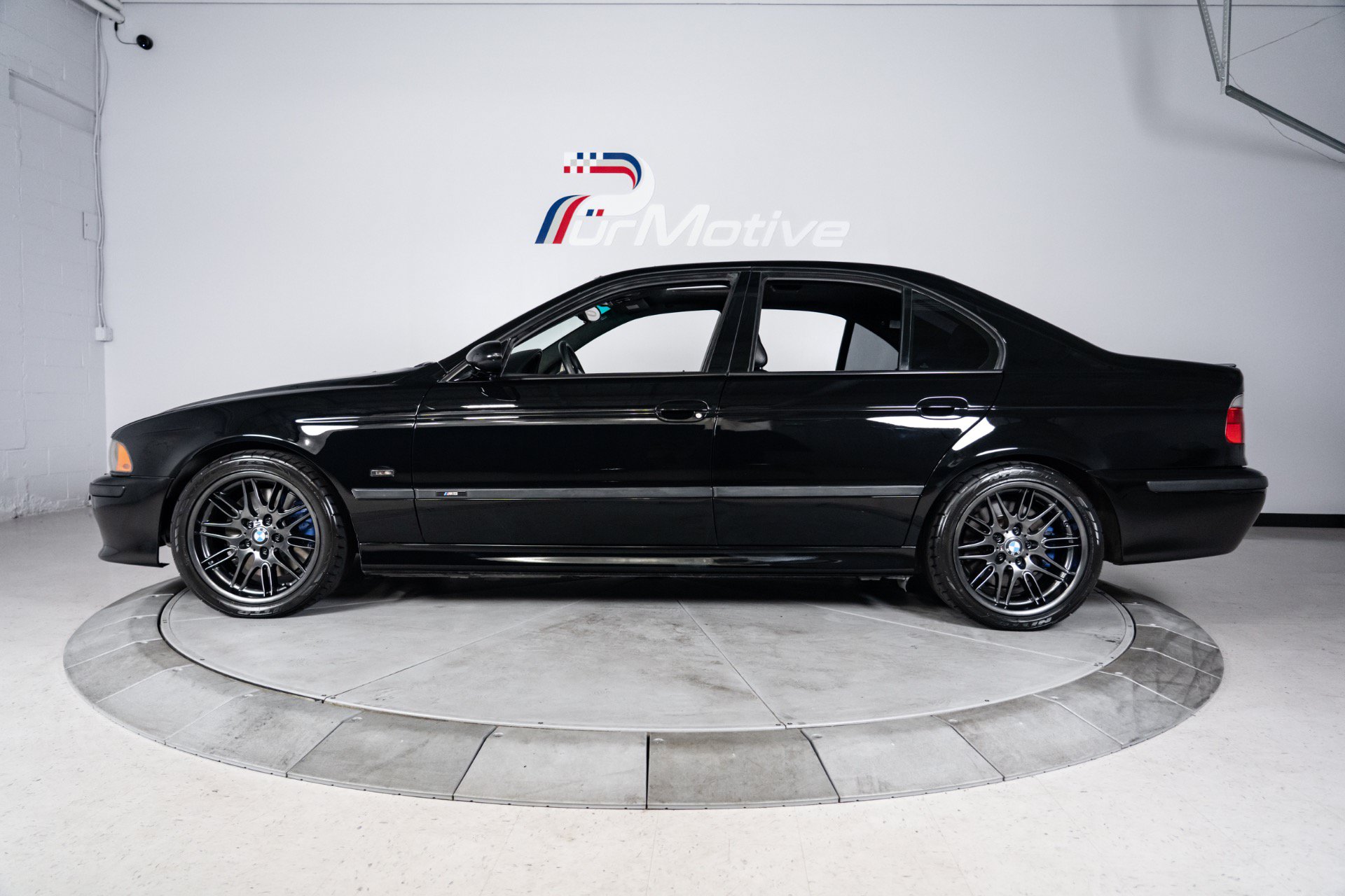 Used 2000 BMW M5 RWD image 2