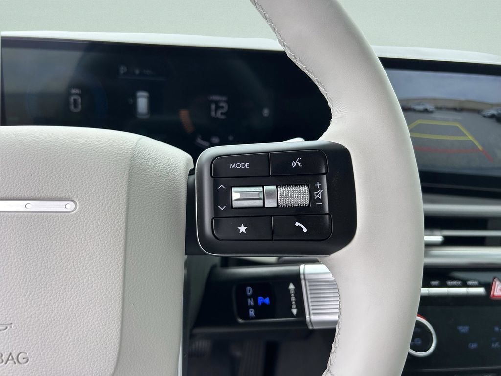 New 2026 Hyundai Santa Fe SE FWD image 31