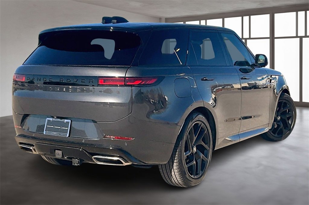 Used 2025 Land Rover Range Rover Sport Dynamic SE image 2