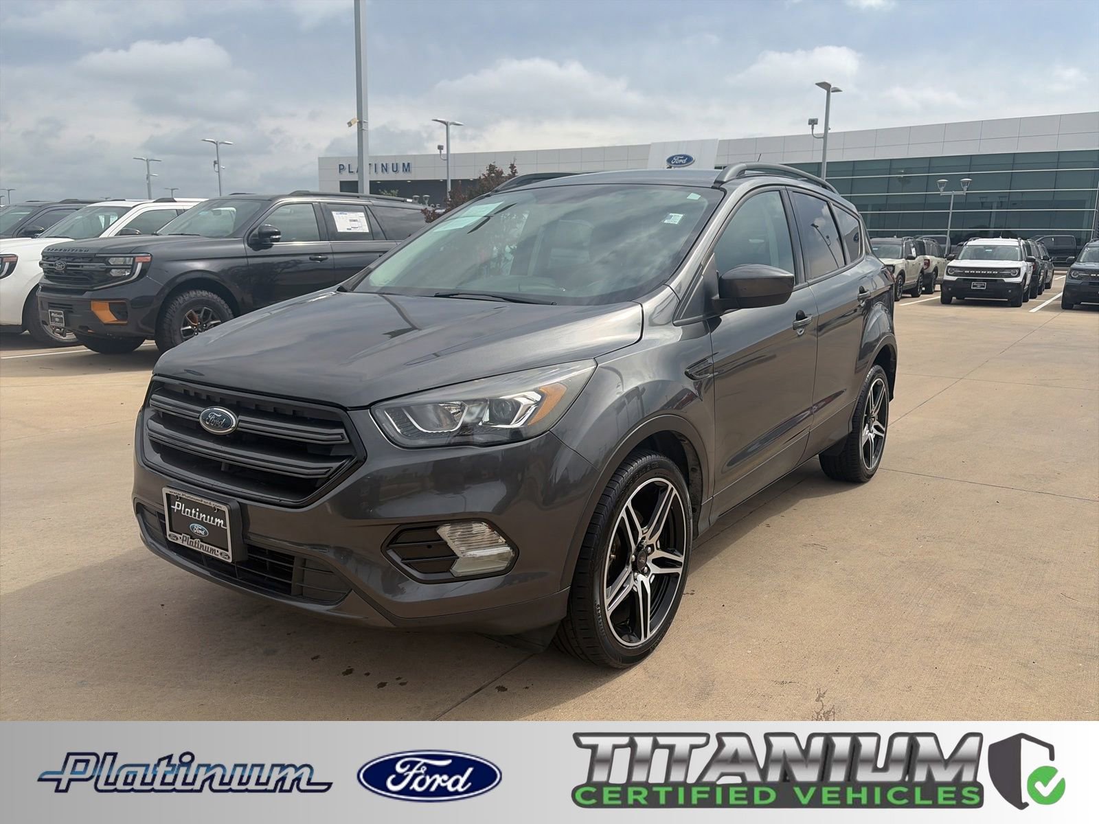 Used 2019 Ford Escape SEL FWD image 1