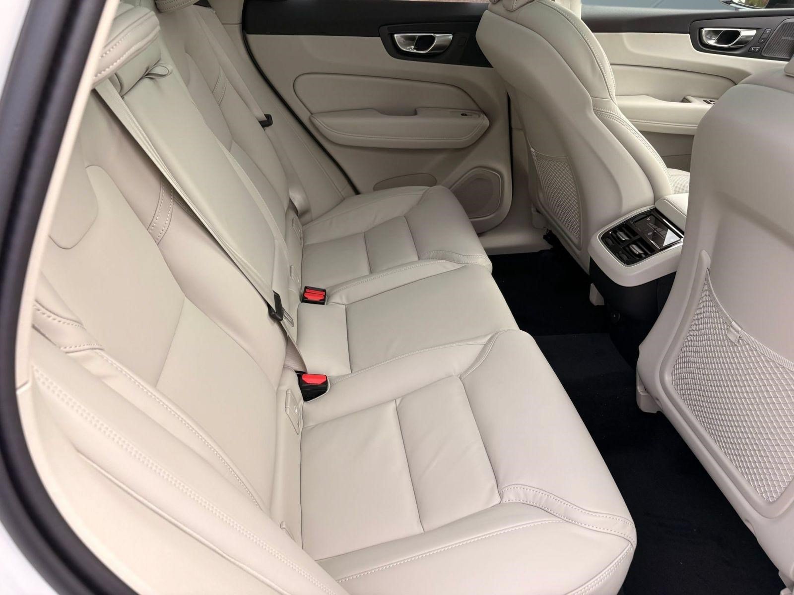 Certified 2026 Volvo XC60 B5 Ultra w/ Climate Package AWD/4WD image 26