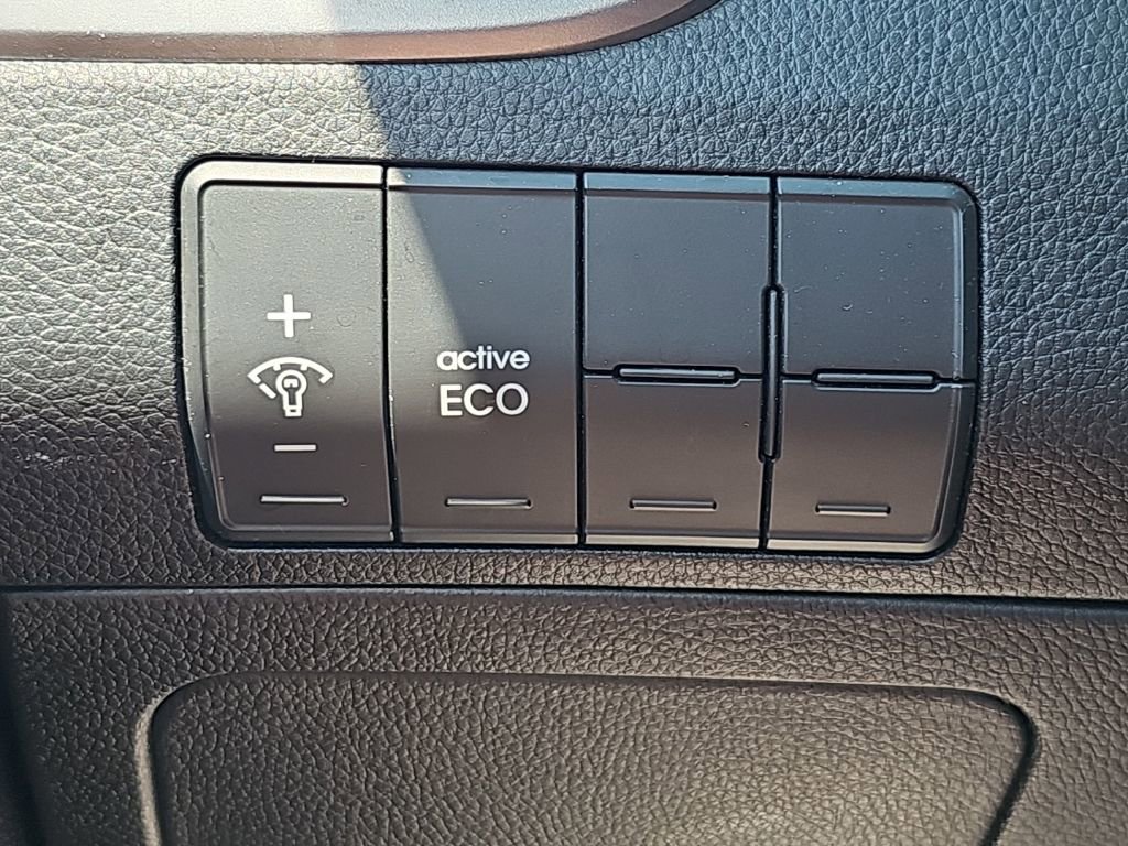 Used 2016 Hyundai Elantra GT FWD image 11