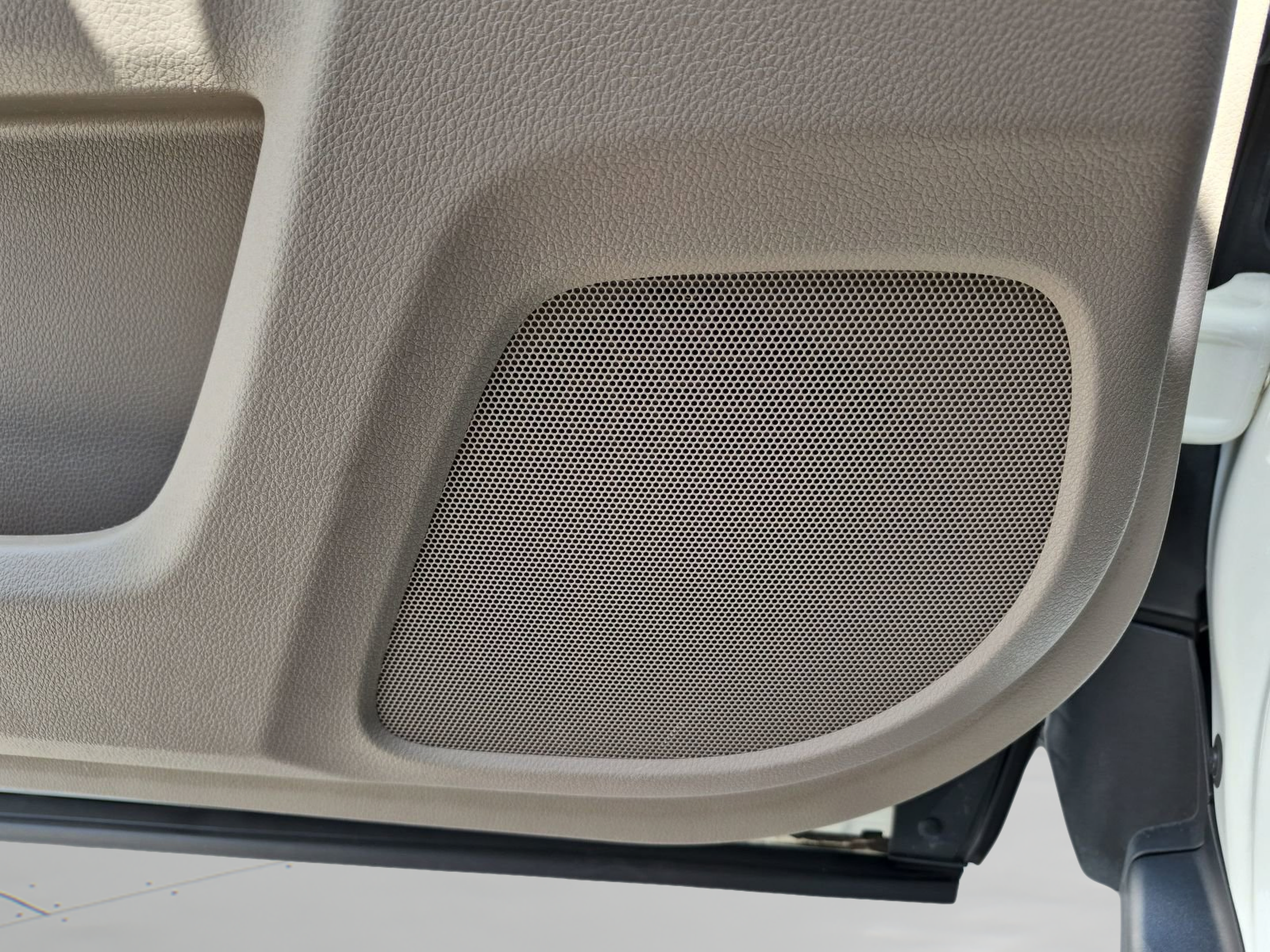 Used 2016 Honda Pilot Touring image 24