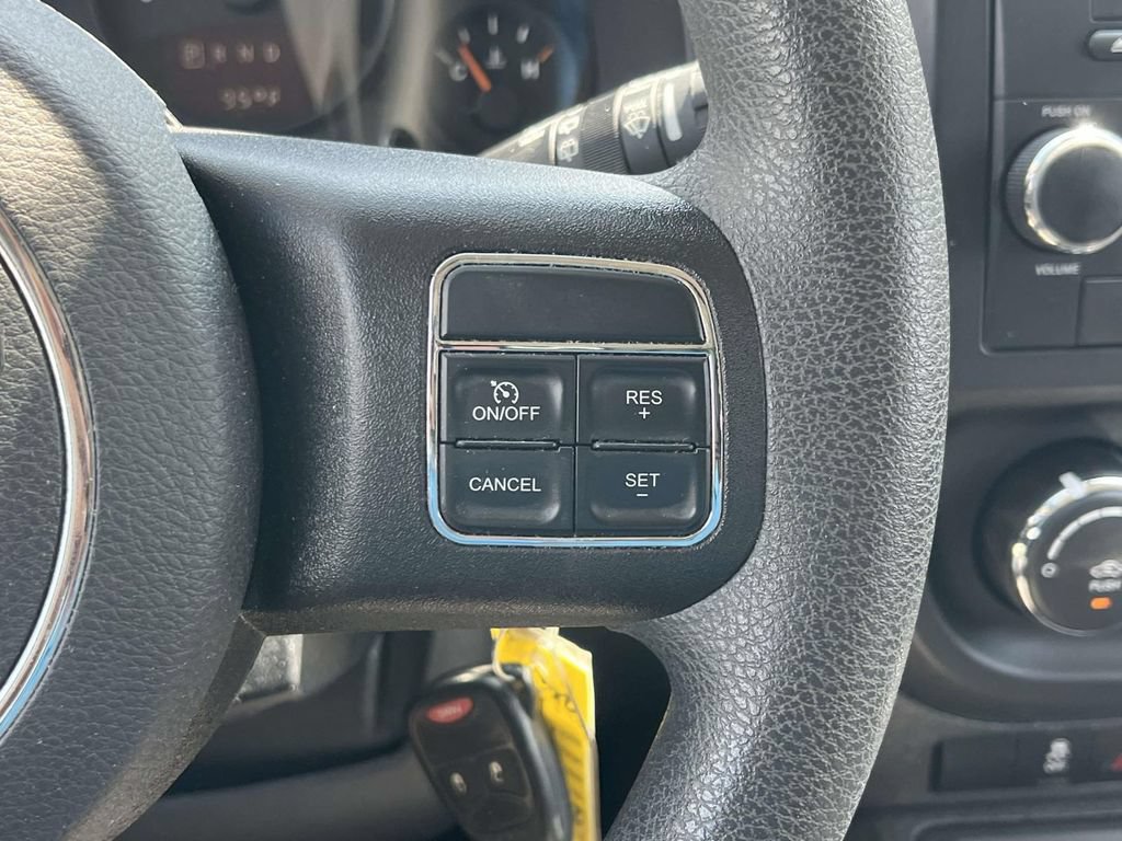 Used 2017 Jeep Compass Sport w/ Power Value Group FWD image 20