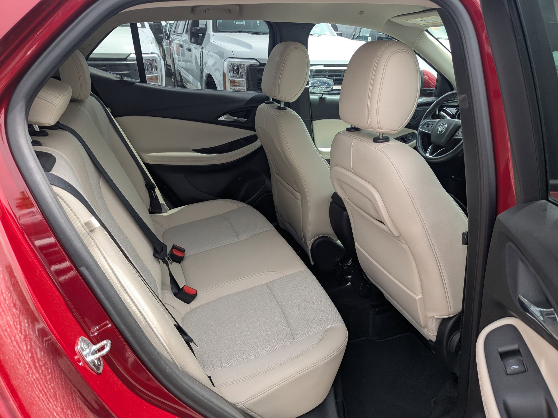 Used 2021 Buick Encore GX Preferred AWD/4WD image 32