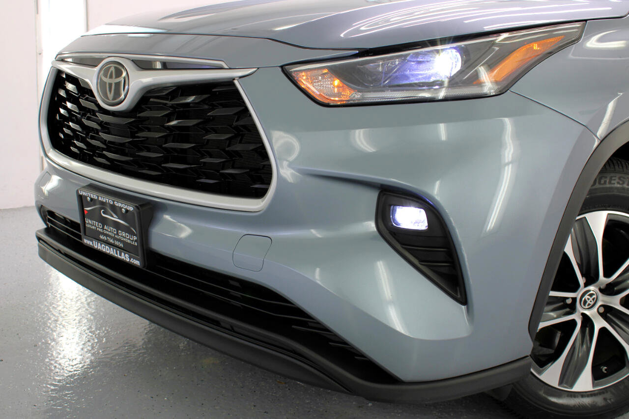 Used 2021 Toyota Highlander XLE image 21