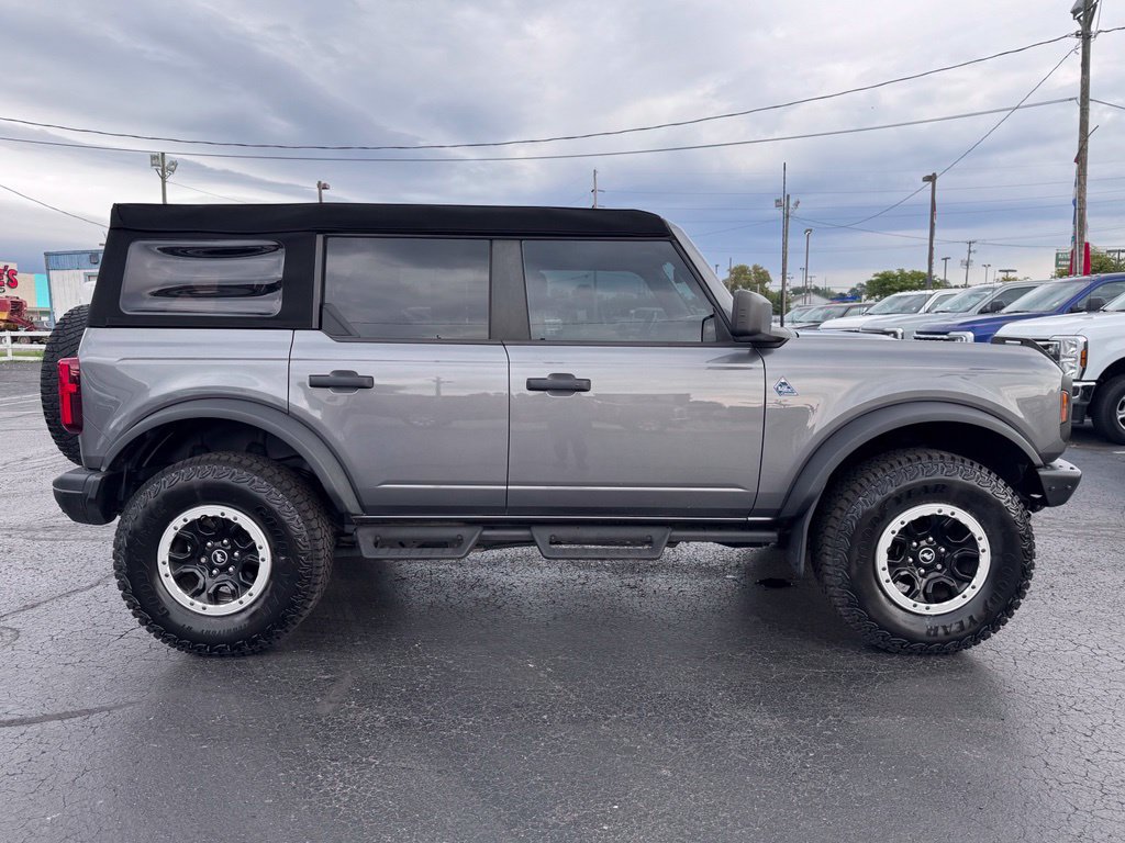 Used 2023 Ford Bronco Black Diamond w/ Sasquatch Package AWD/4WD image 8