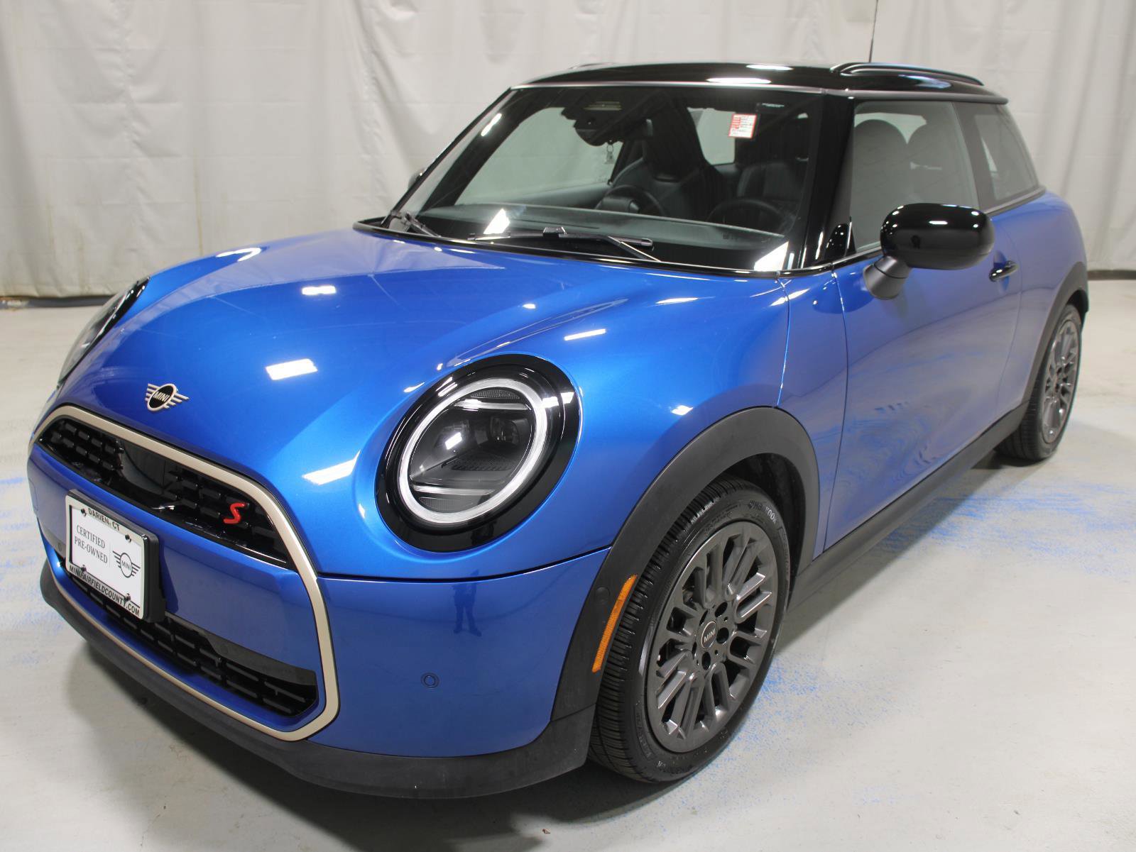 Certified 2025 MINI Cooper S image 4