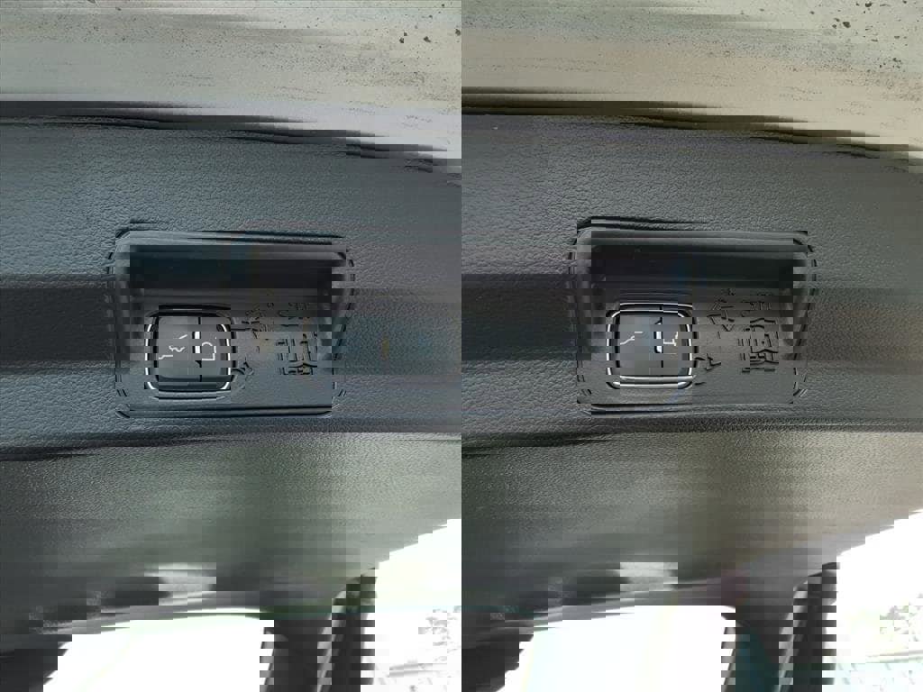 Used 2024 Ford Explorer ST-Line w/ Class IV Trailer Tow Package image 26