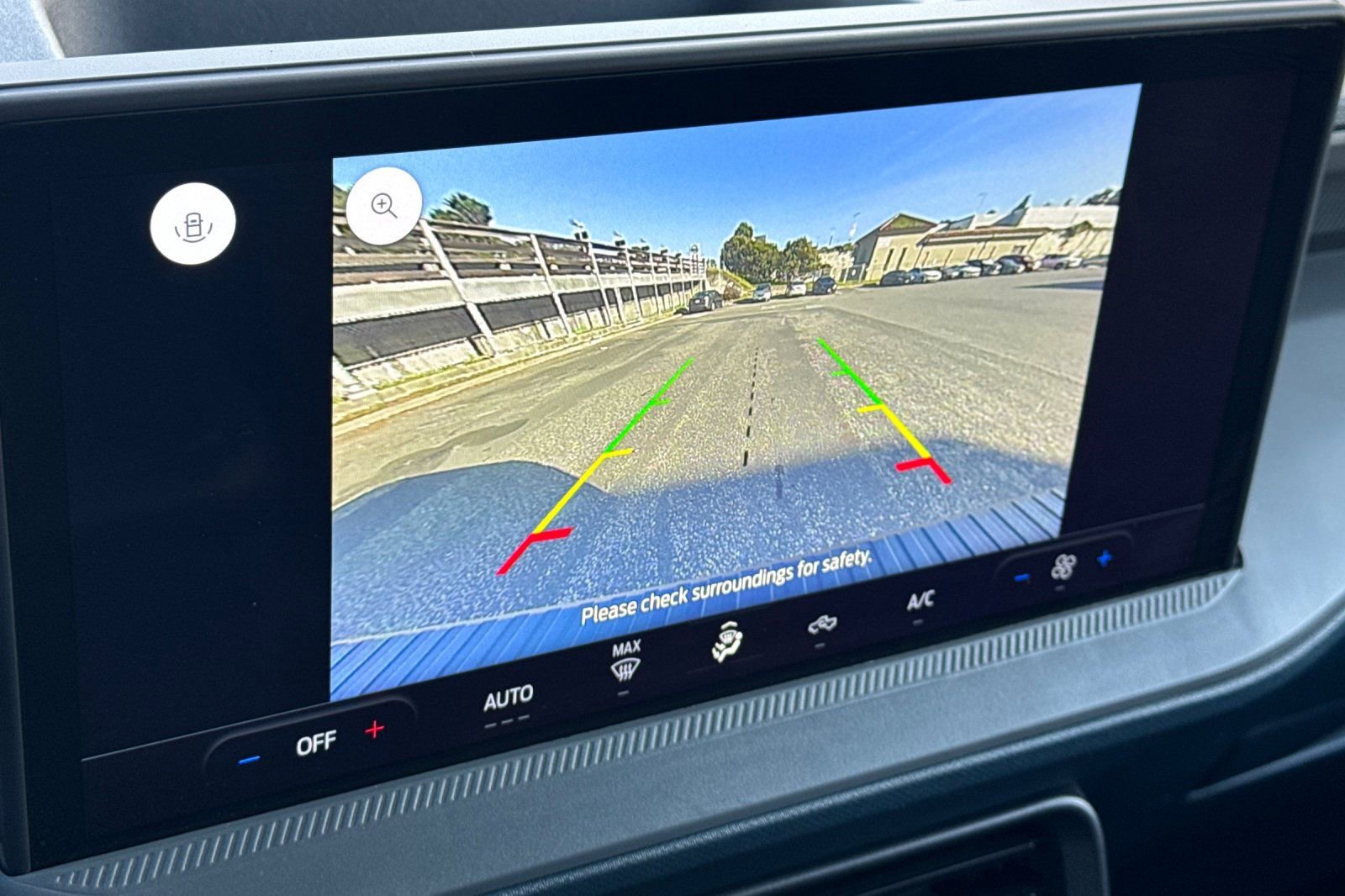 Used 2025 Ford Maverick XL image 19