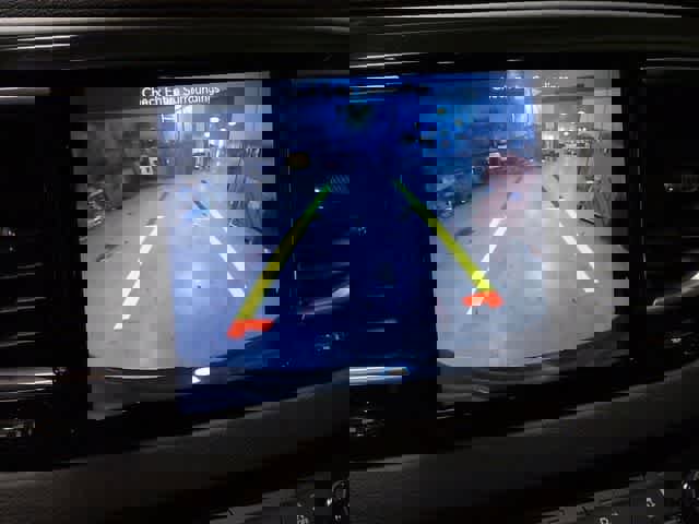 Used 2018 Chrysler Pacifica Touring Plus w/ S Appearance Package image 31