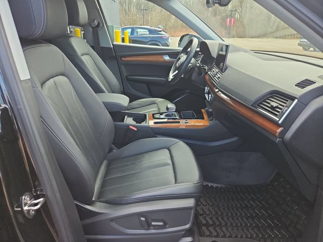 Used 2023 Audi Q5 2.0T Premium w/ Convenience Package AWD/4WD image 26