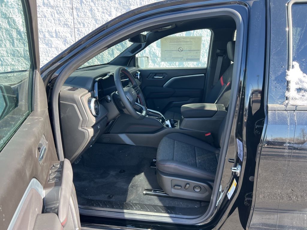New 2026 Chevrolet Colorado Z71 image 3