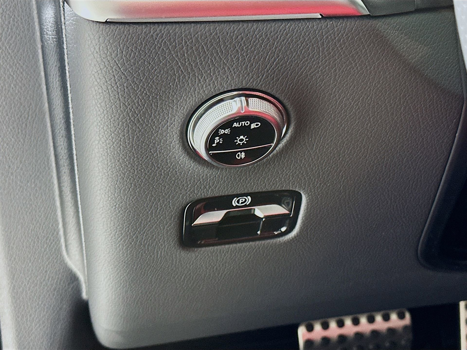 New 2026 Mercedes-Benz GLC 43 AMG 4MATIC image 11