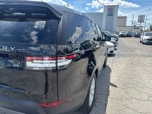 Used 2020 Land Rover Discovery SE AWD/4WD image 6