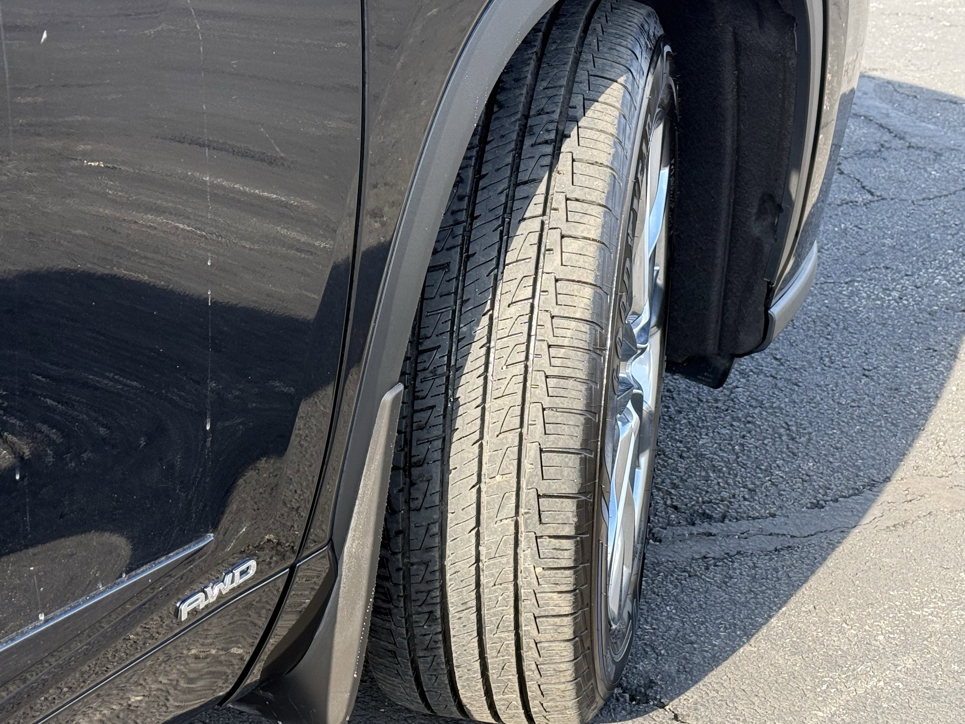 Used 2023 Toyota Highlander Limited image 12