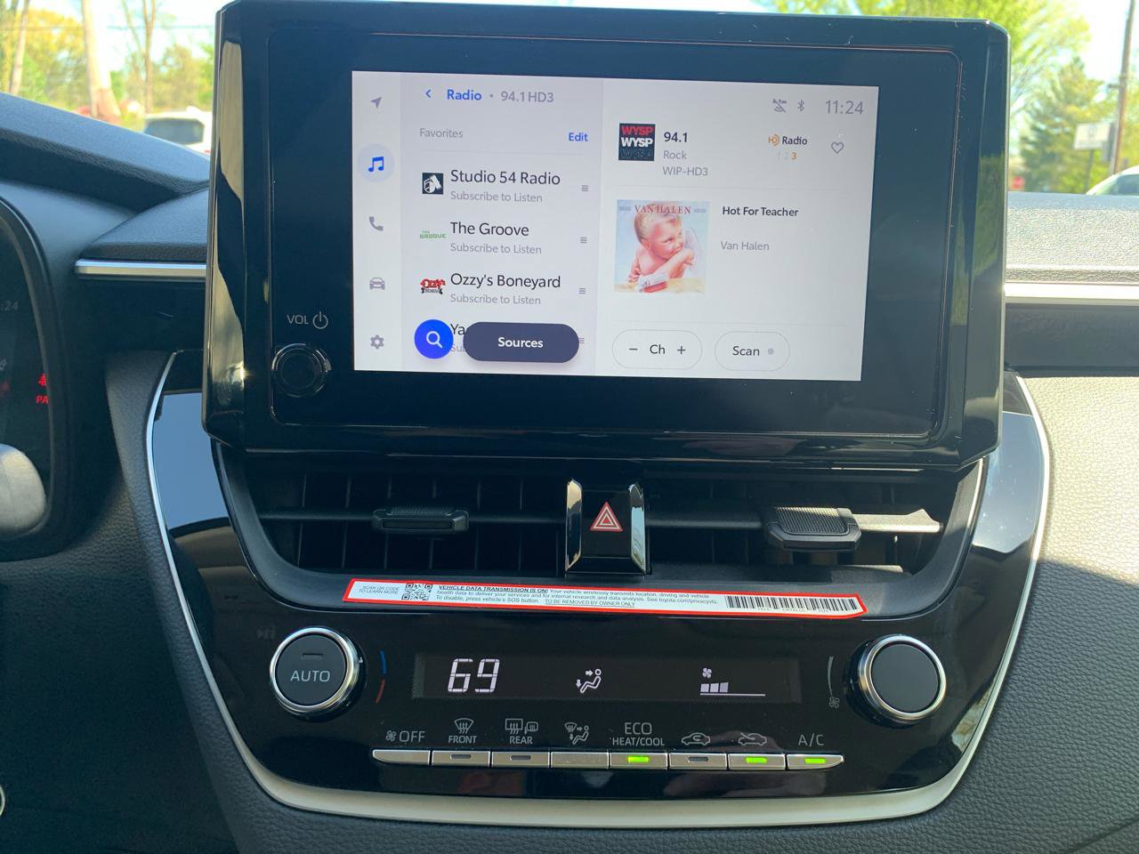 Used 2026 Toyota Corolla LE FWD image 12