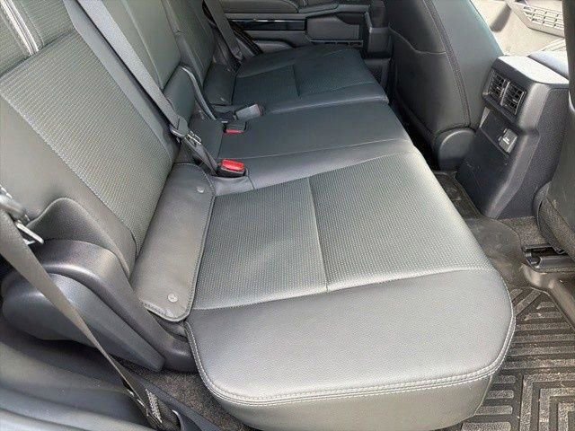 Used 2025 Toyota 4Runner Limited image 33