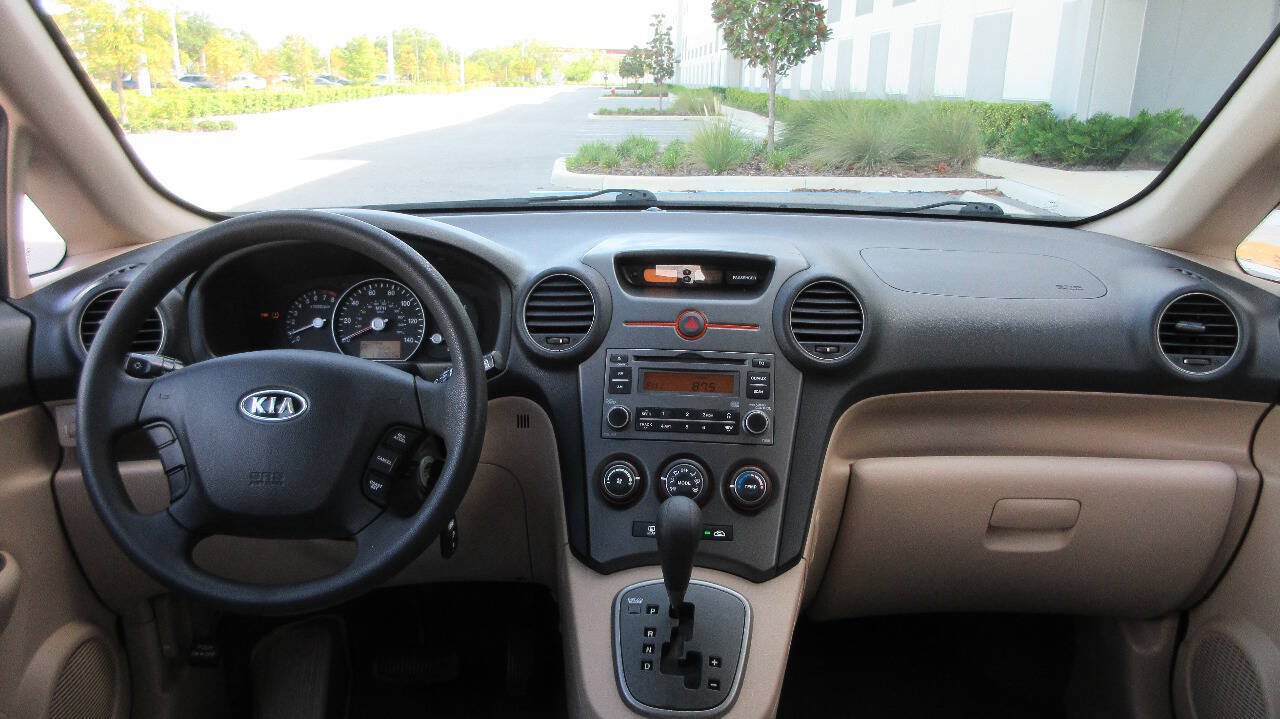 Used 2008 Kia Rondo LX FWD image 30