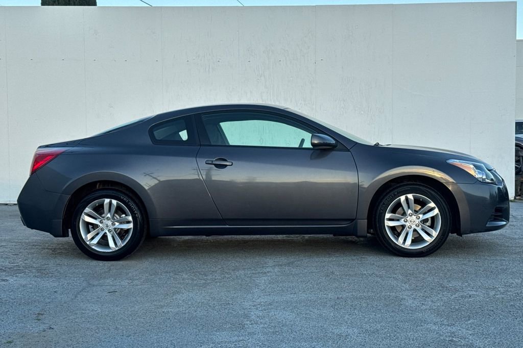 Used 2013 Nissan Altima 2.5 S image 2