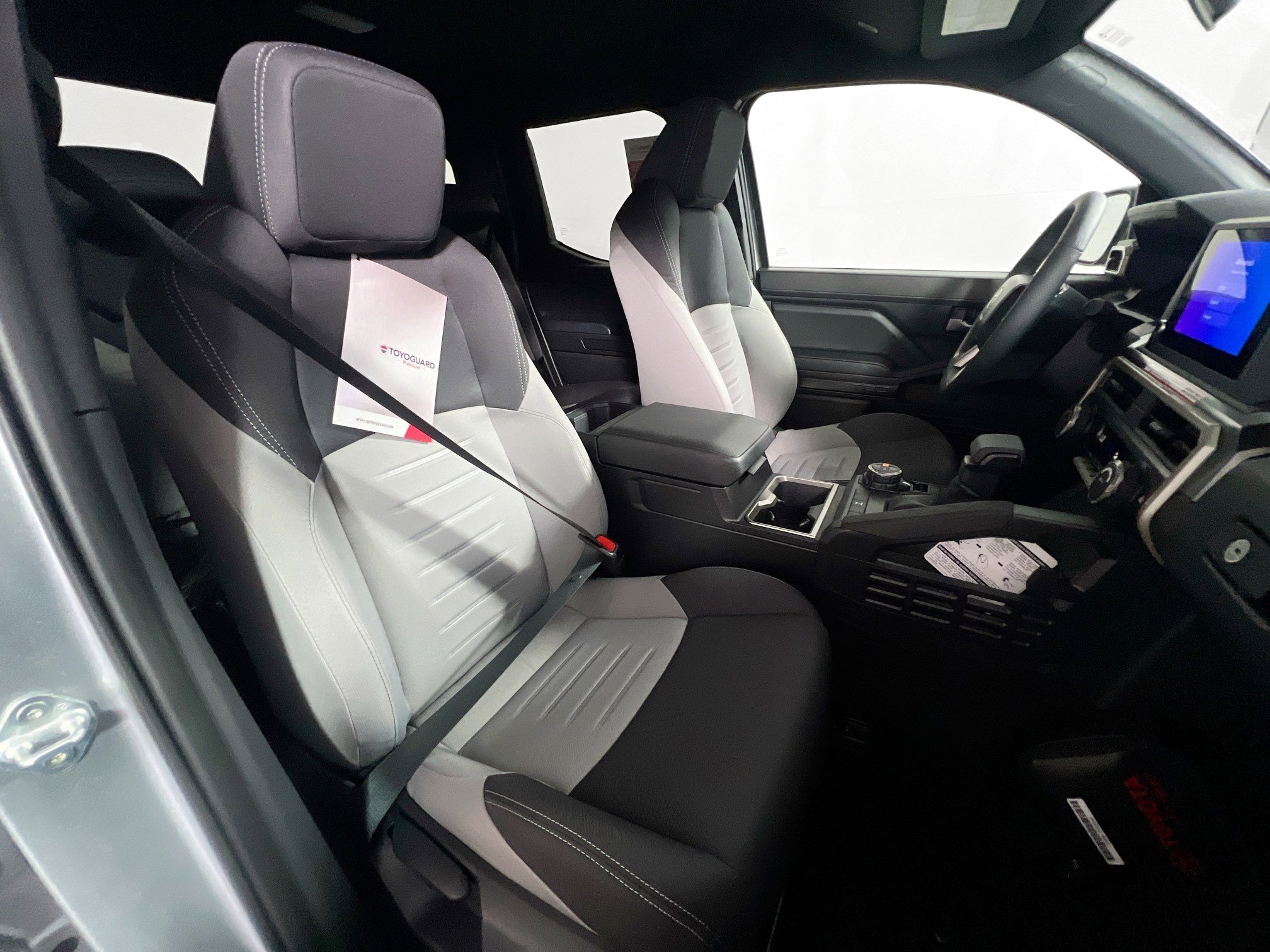 New 2025 Toyota Tacoma TRD Off-Road image 31