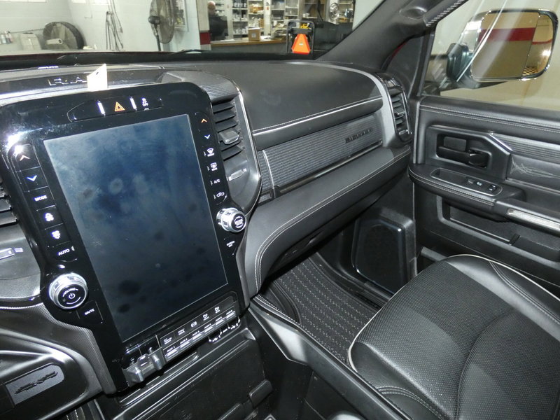 Used 2022 RAM 2500 Limited w/ Towing Technology Group image 12