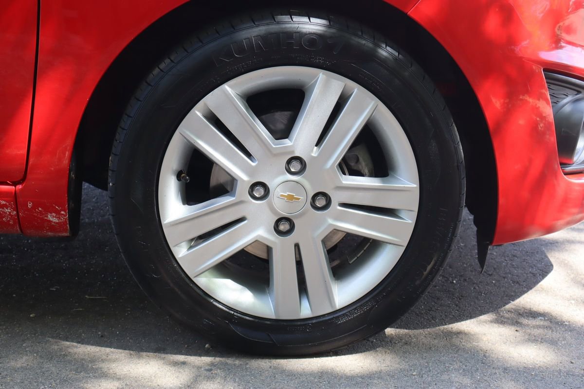 Used 2014 Chevrolet Spark LS image 41