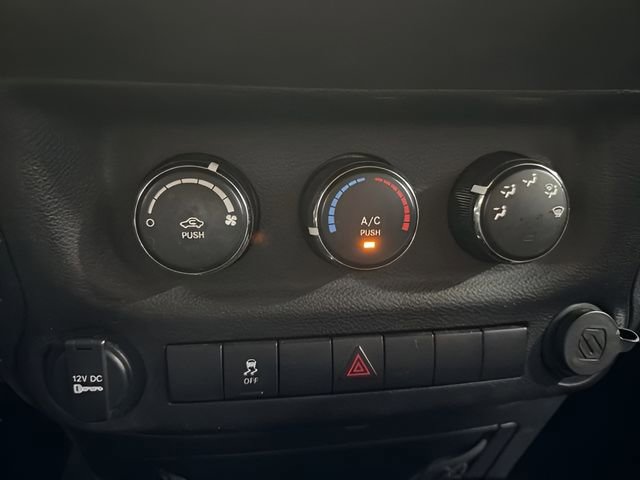 Used 2017 Jeep Wrangler Unlimited Sport w/ Connectivity Group AWD/4WD image 19