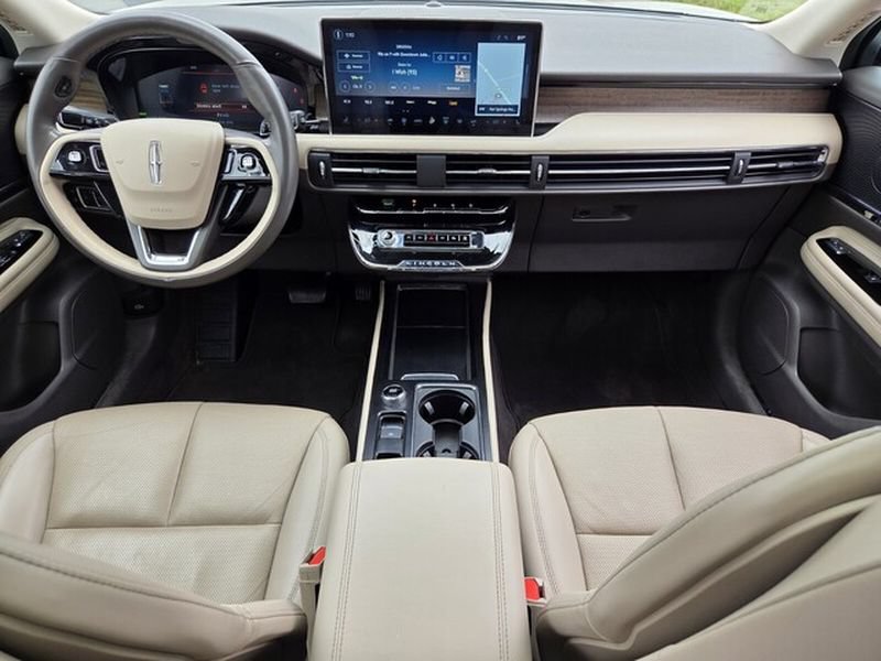 Used 2024 Lincoln Corsair Grand Touring AWD/4WD image 15