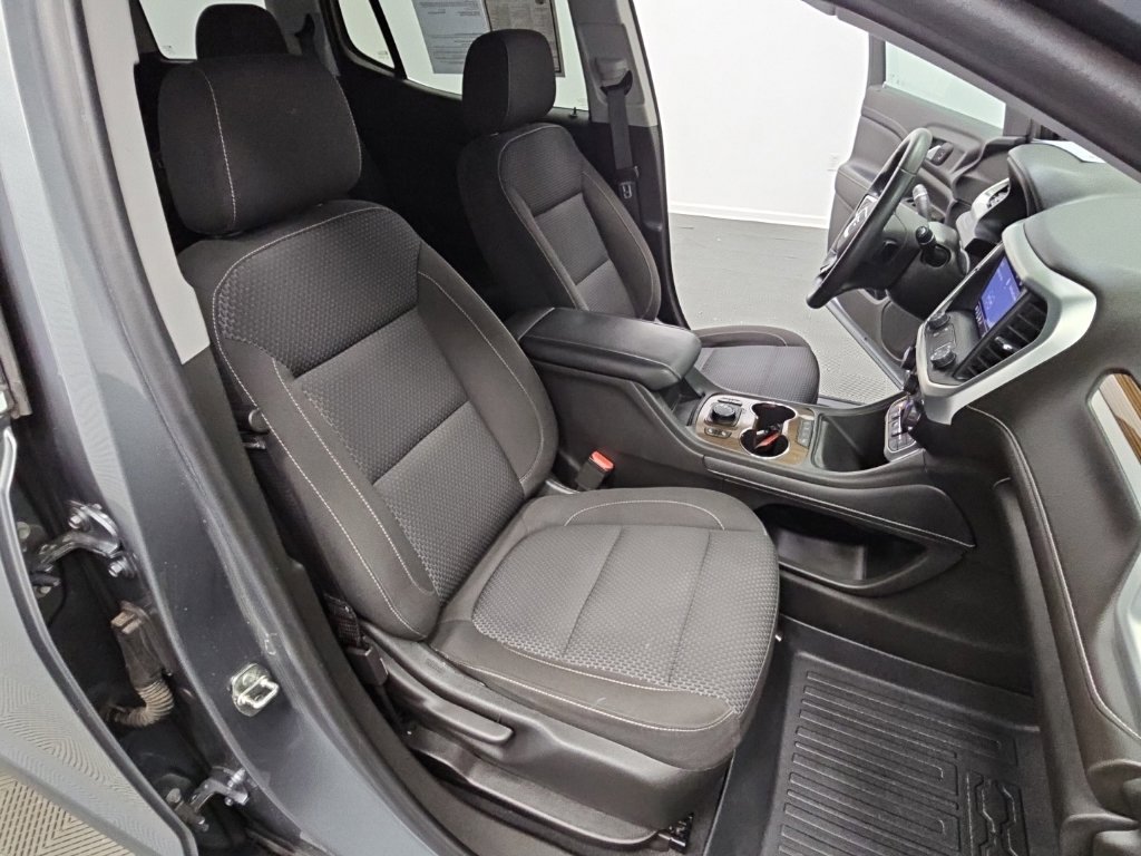 Used 2022 GMC Acadia SLE w/ Driver Convenience Package FWD image 40