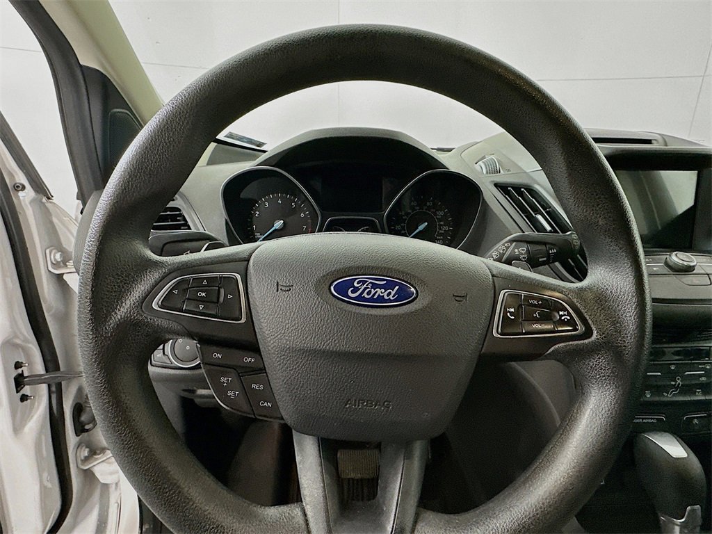 Used 2017 Ford Escape SE w/ Equipment Group 201A image 11