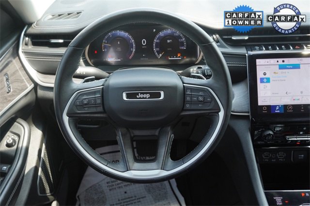 Used 2022 Jeep Grand Cherokee L Limited image 17