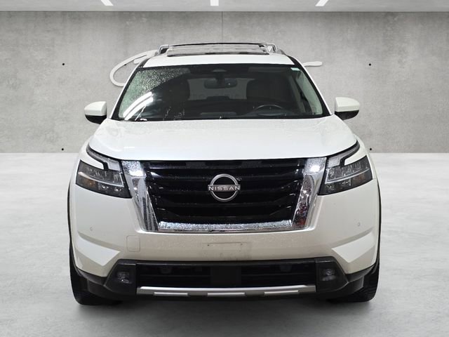 Used 2022 Nissan Pathfinder Platinum w/ Cargo Package FWD image 18