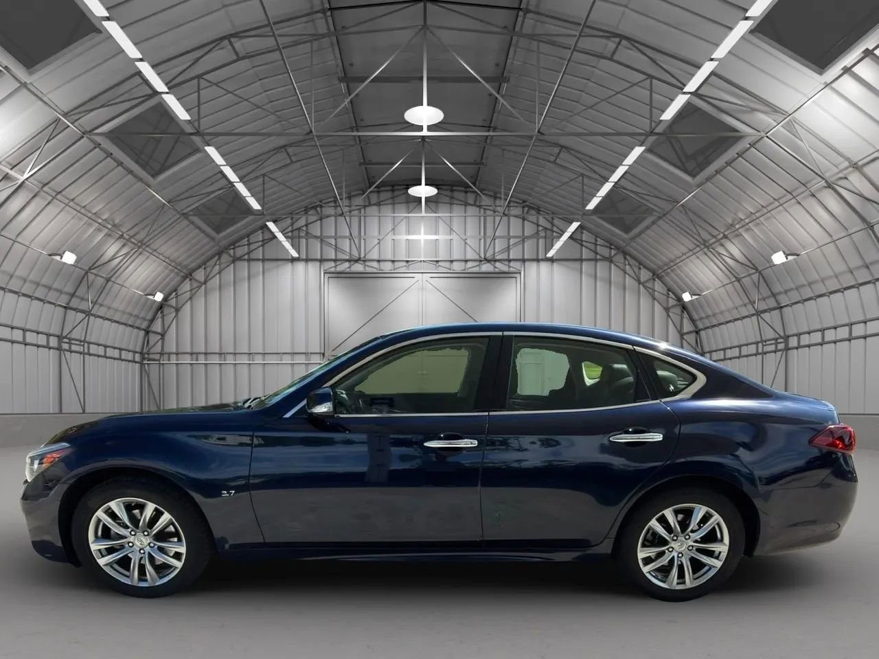Used 2015 INFINITI Q70 3.7 RWD image 8