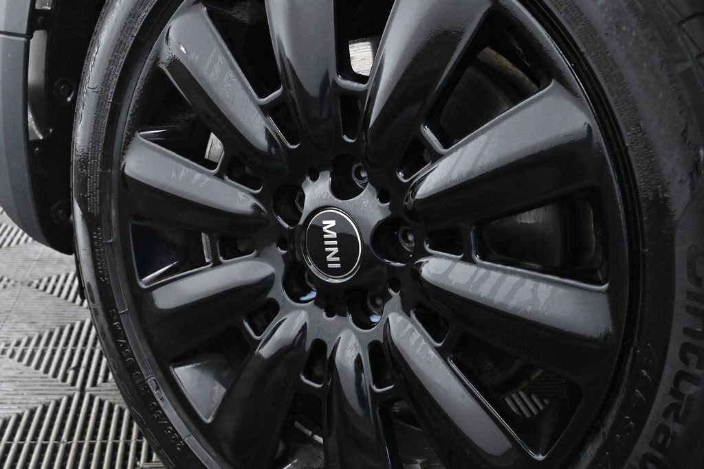 Certified 2023 MINI Cooper Countryman SE w/ Storage Package image 31