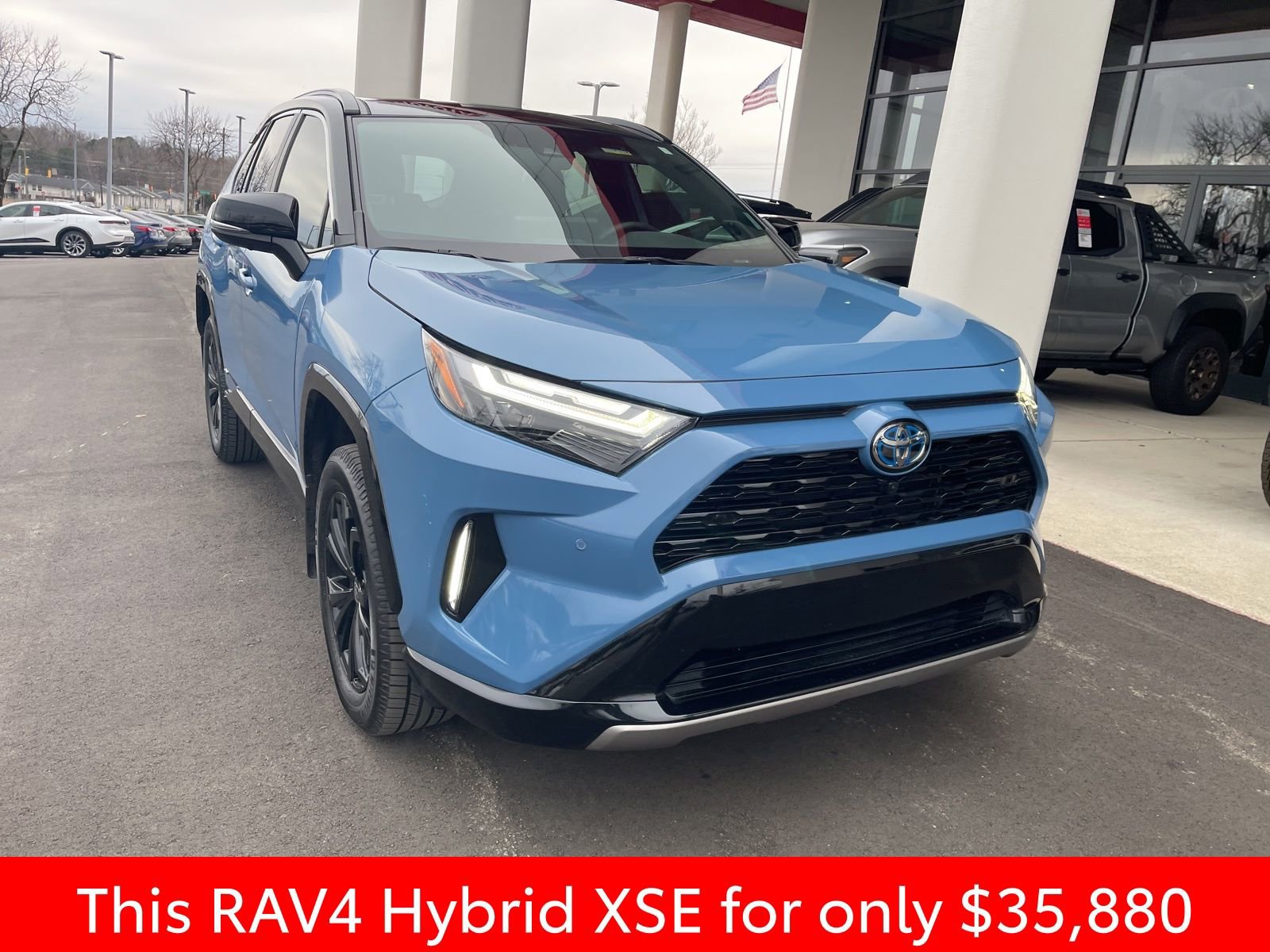 Used 2024 Toyota RAV4 XSE image 3