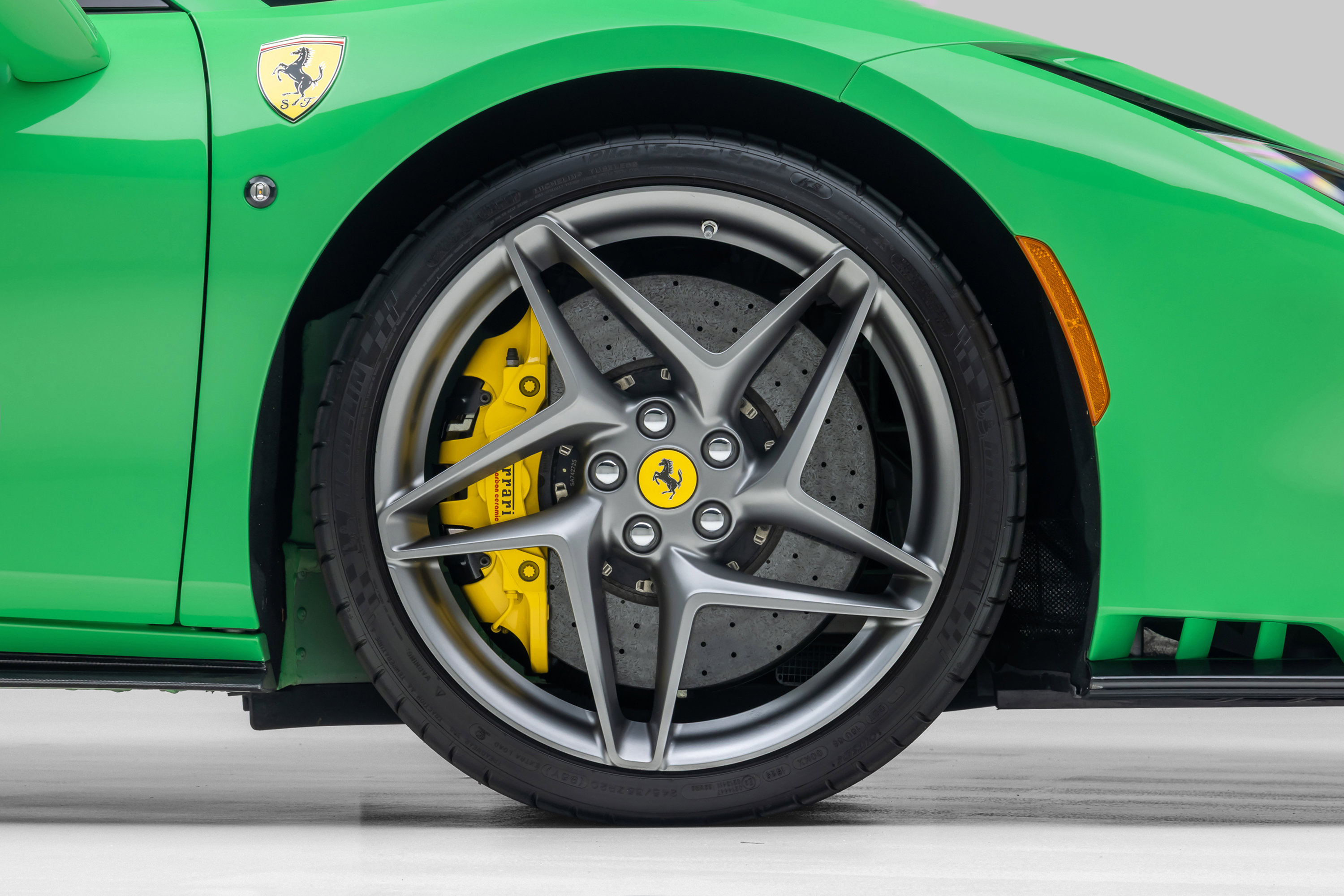 Certified 2023 Ferrari F8 Tributo RWD image 17