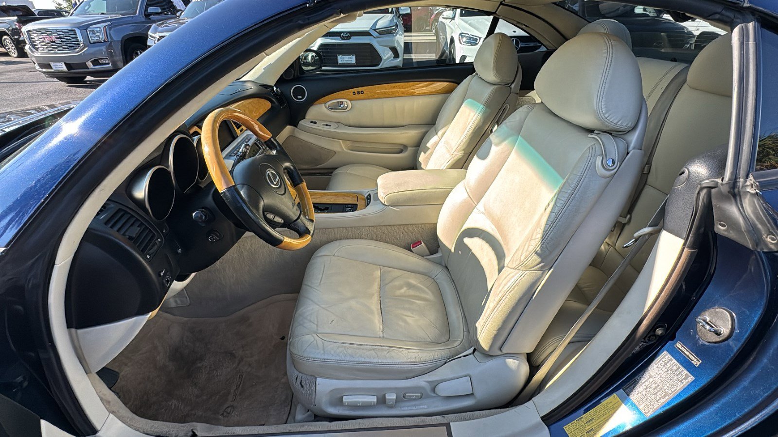 Used 2004 Lexus SC 430 Convertible RWD image 14