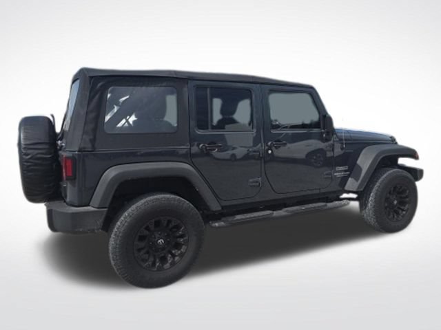 Used 2017 Jeep Wrangler Unlimited Sport AWD/4WD image 3