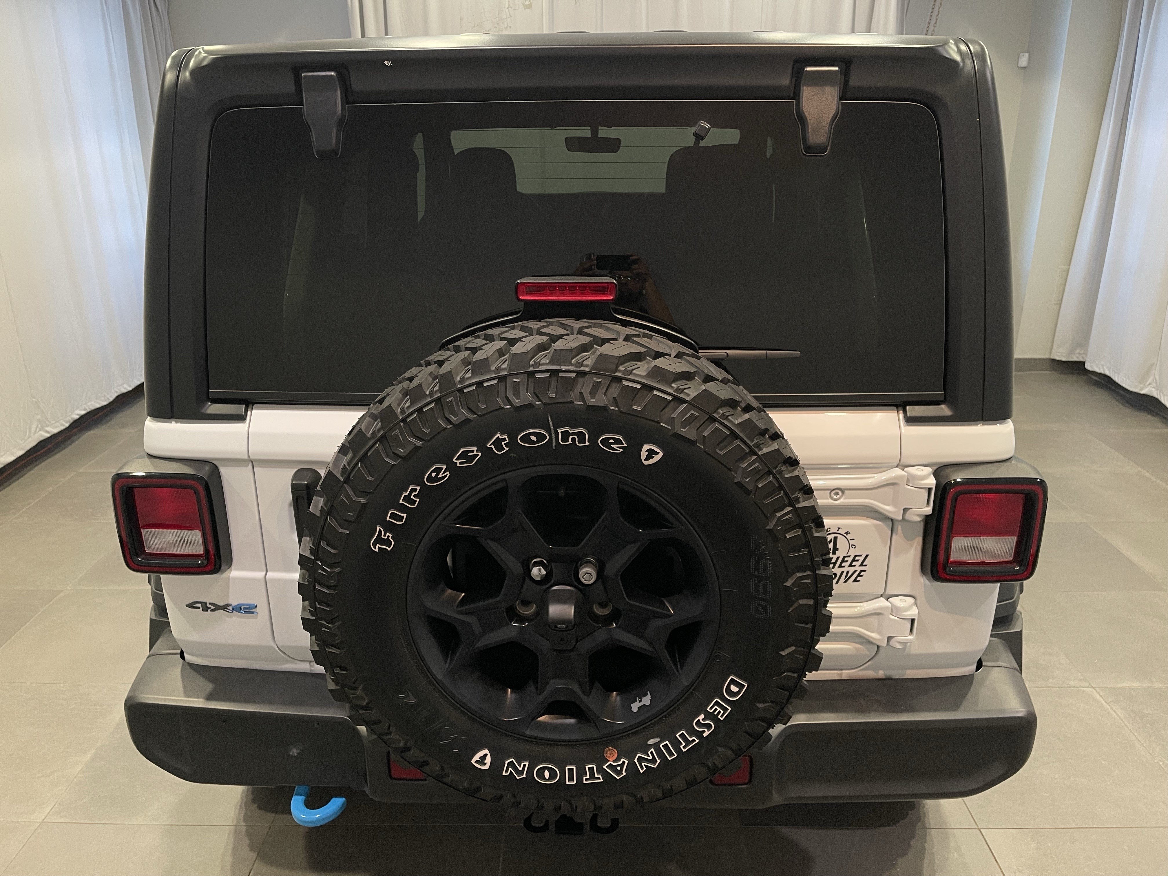 Used 2023 Jeep Wrangler Unlimited AWD/4WD image 5