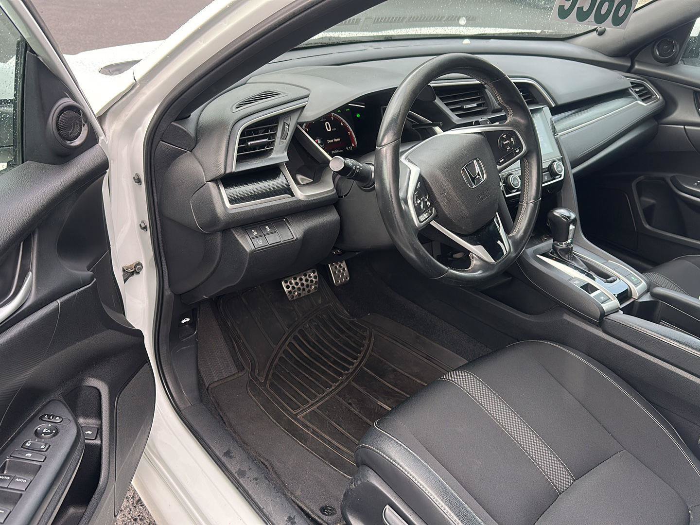 Used 2019 Honda Civic Sport image 6