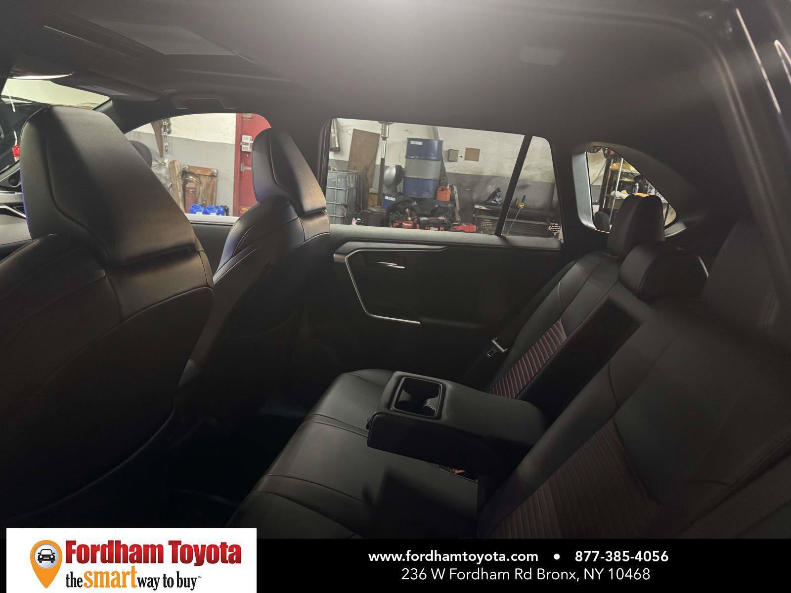 Used 2025 Toyota RAV4 XSE w/ Weather Package AWD/4WD image 12