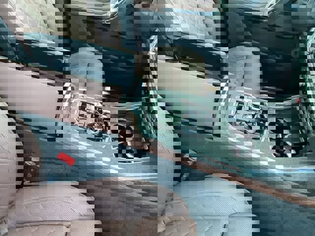 Used 2024 BMW X7 xDrive40i image 25