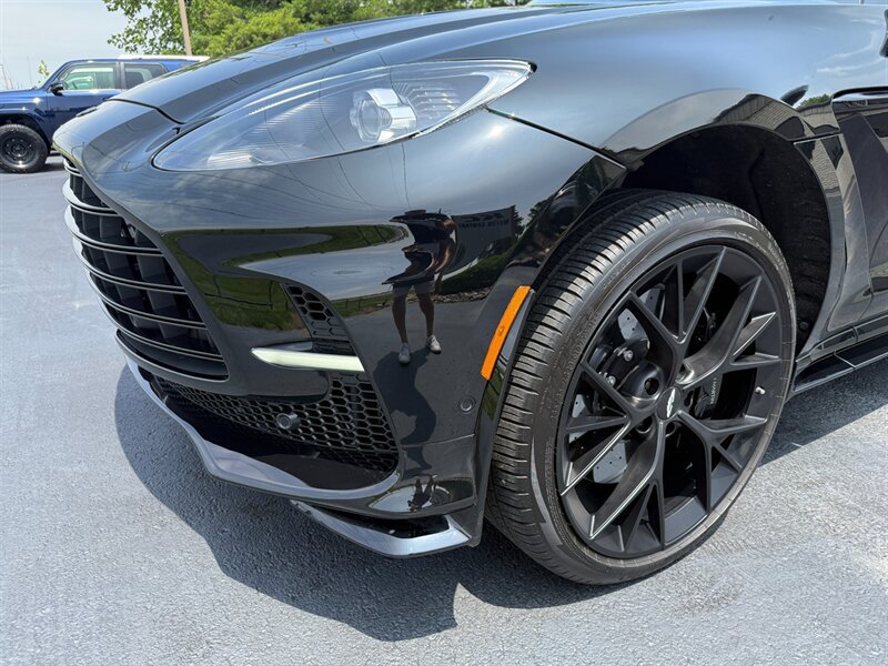 Used 2025 Aston Martin DBX 707 AWD/4WD image 50