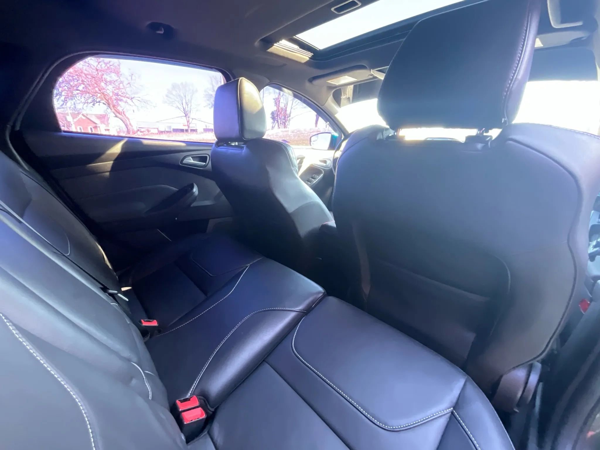 Used 2017 Ford Focus ST image 13