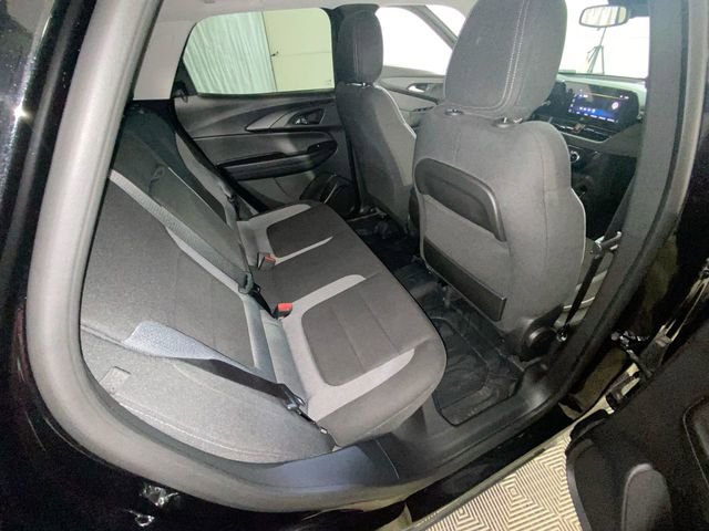 Used 2025 Chevrolet TrailBlazer LT w/ Convenience Package AWD/4WD image 32