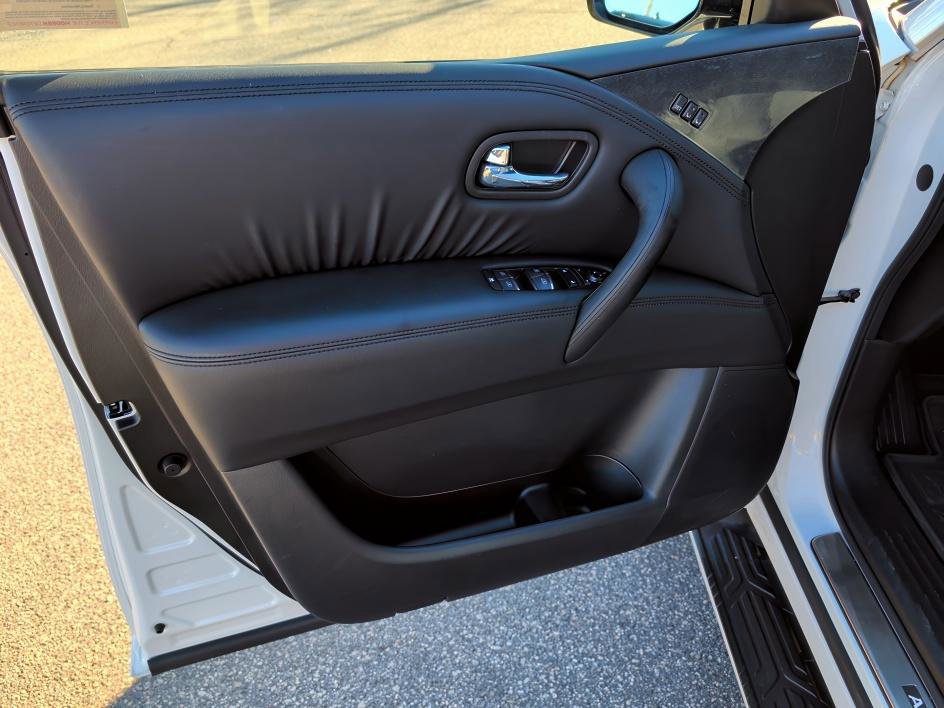 Used 2024 Nissan Armada SL w/ Midnight Edition Package image 16