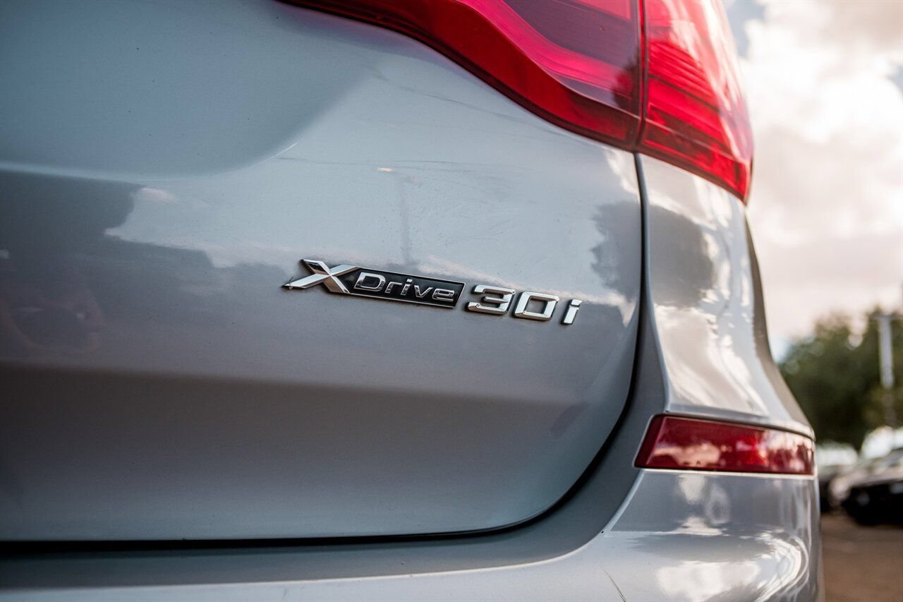 Used 2019 BMW X3 xDrive30i w/ Driving Assistance Package AWD/4WD image 13